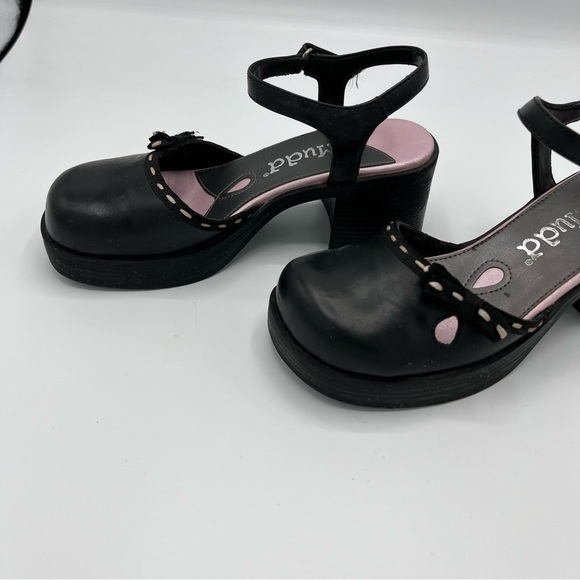 MUDD - Girls Black BlockHeel , Closed Toe Shoe sz 1 - Picture 5 of 6